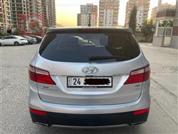 Hyundai Grand Santa Fe